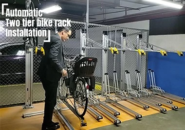 Κίνα Τοποθέτηση αυτόματων ραφιών ποδηλάτων δύο επιπέδων για τον πελάτη μας κατασκευαστής