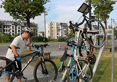 중국 세미 수직형 자전거 랙이 자전거 상점과 자전거 애호가에게 필수품인 이유 제조업체