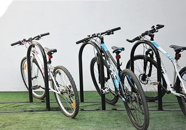 Китай Оптимальные решения для хранения велосипедов на открытом воздухе для небольших помещений производителя