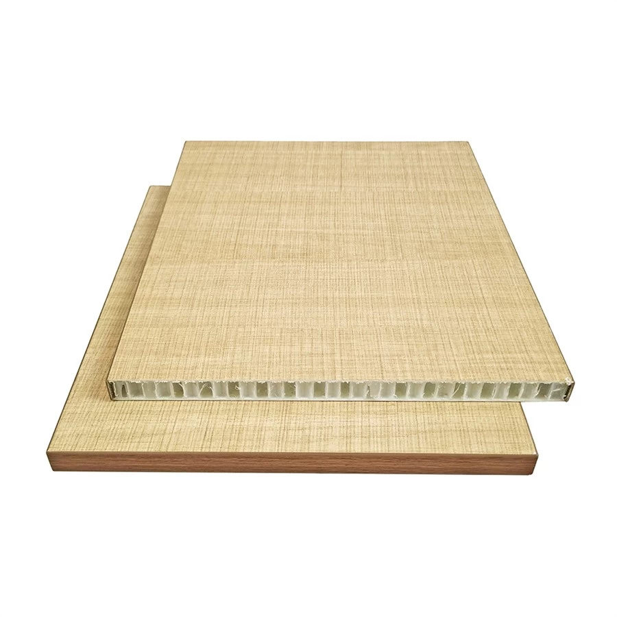 الصين 4 × 8 ألواح سقف زخرفية خفيفة الوزن معزولة على شكل قرص العسل الصانع