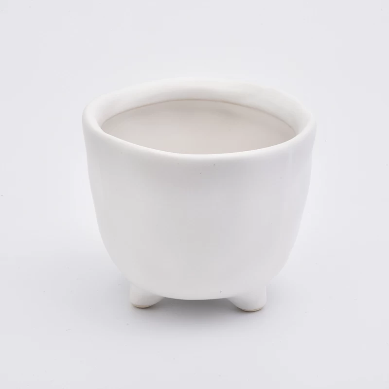 China Round shape ceramic jars matte white candle holders in bulk manufacturer