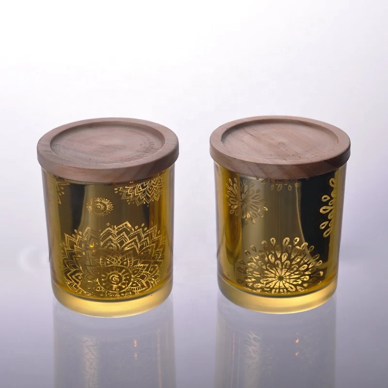 Wholesales electroplated golden candles in glass jar with wood lid