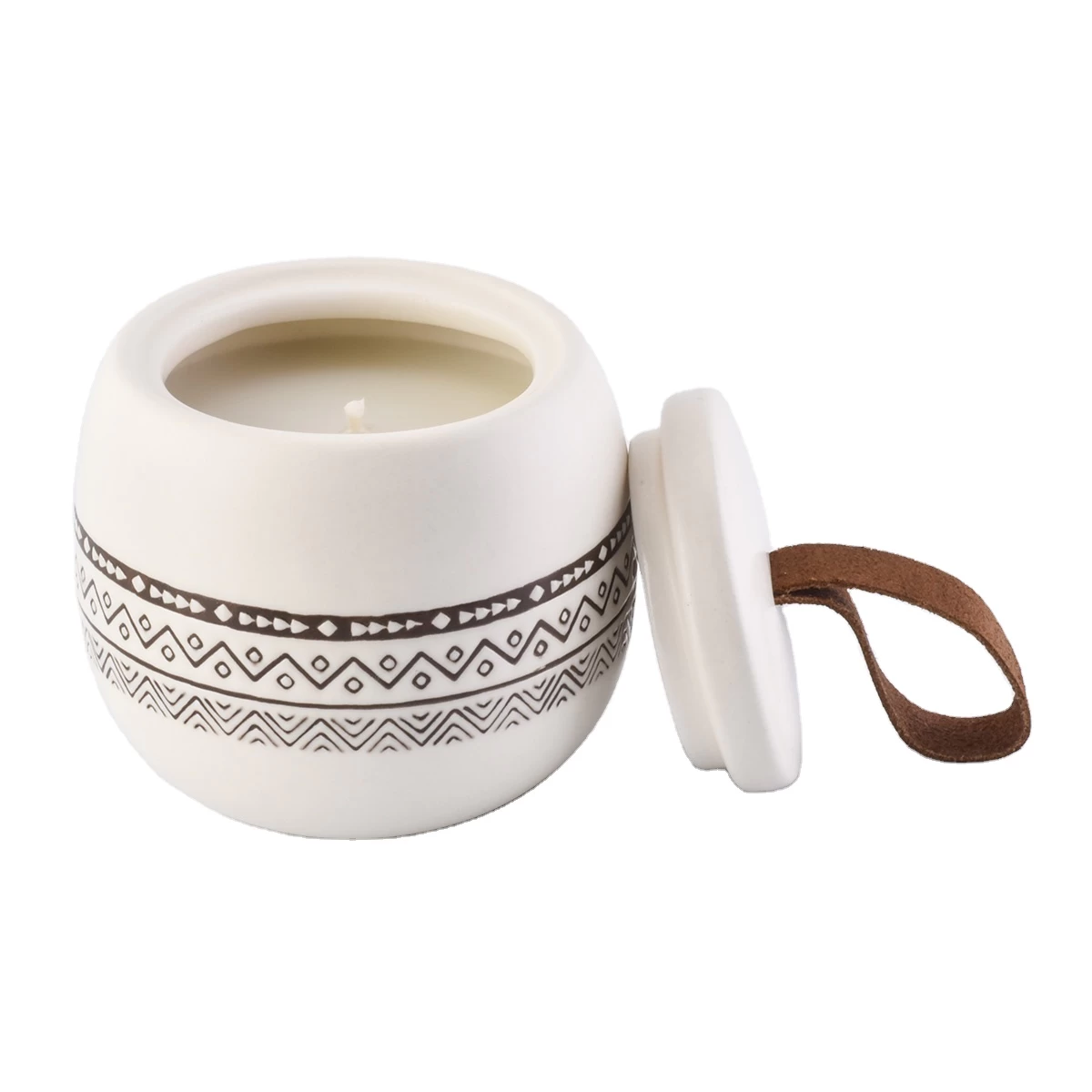 Unique design custom porcelain ceramic candle holder with round lid