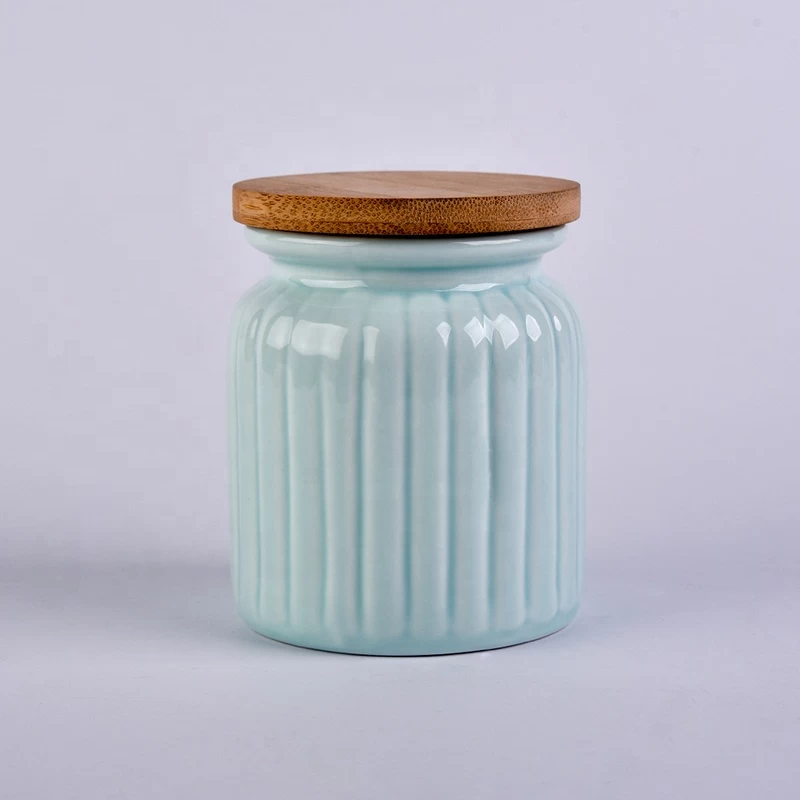 Light blue round ceramic candle jar with wood lid for home decoration