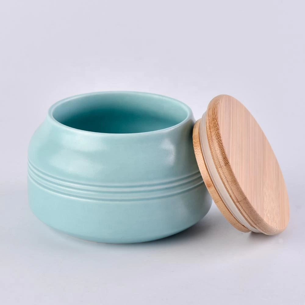 Wholesales decorative blue ceramic candle container with wood lids