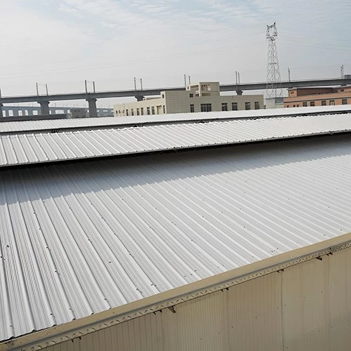 Manufacturers Wholesales Anti Corrosive Trapezoid Sunshade Rain Cover Insulated Plastic Color PVC Corrugated Roof Sheets