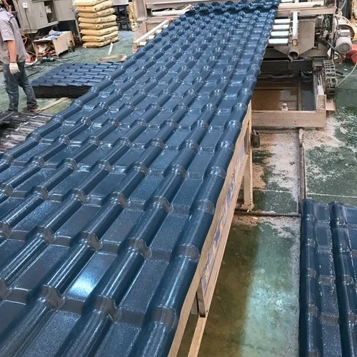 Çin Su geçirmez kalıcı renkli plastik, asa sentetik reçine pvc çatı kiremitleri levha üretici firma