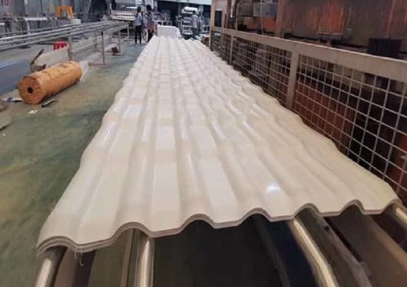 Lembaran bumbung PVC beralun: Penyelesaian bangunan yang kos efektif dan tahan lama