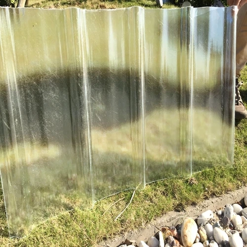 Plastic transparent sheet for roof