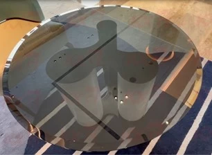 Aplicación de vidrio de mesa redonda en hotel
