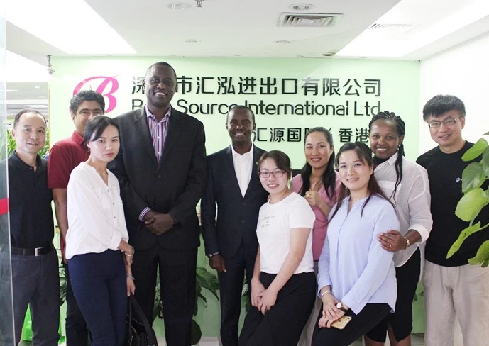 Chine Kenya Ambassade Repretentative Parler du projet Tablet Education fabricant