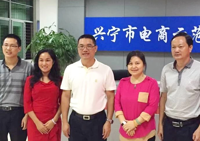 China Die Unternehmen arbeiten mit Schulen in Xingning für Doppel 11 Herstellung von Hersteller