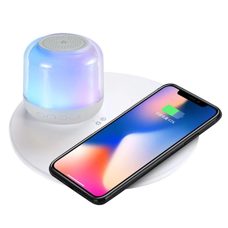 China Alto-falante Bluetooth com luzes coloridas com carregador sem fio fabricante
