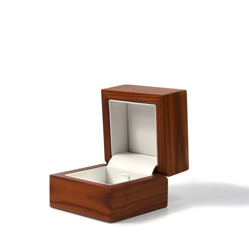 solid wooden ring box wooden jewelry packaging box gift packing ring box