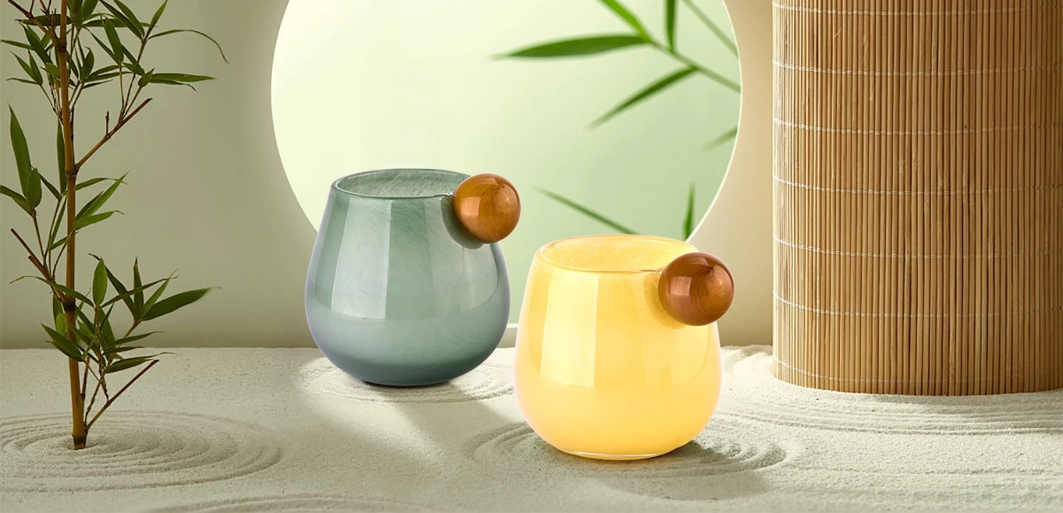 Wholesale yellow glass candle holder with ball handle candle containers