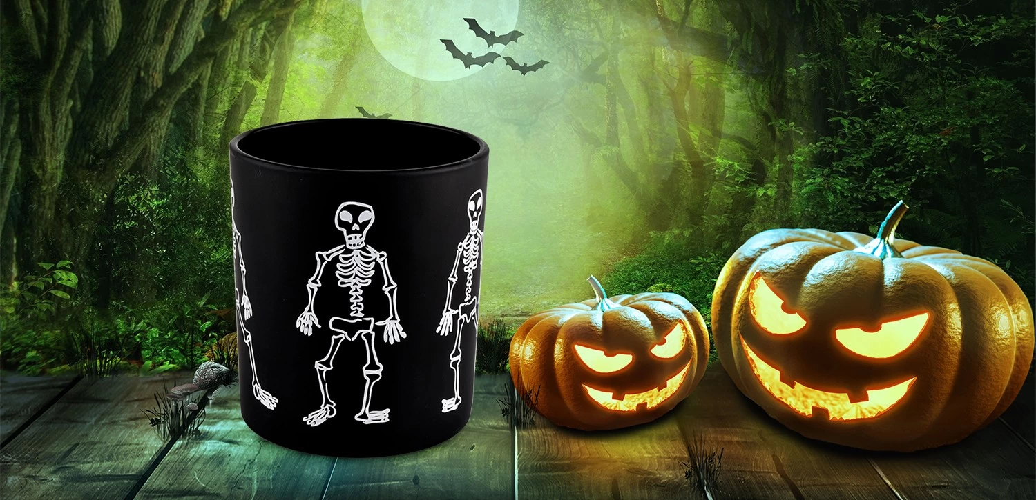 Wholesale black glass candle jars with Halloween skull design glass candle jars