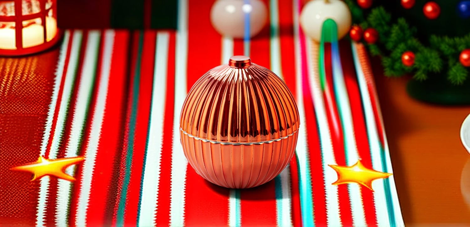 4-ounce spherical Christmas red glass candle jar with lid wholesale