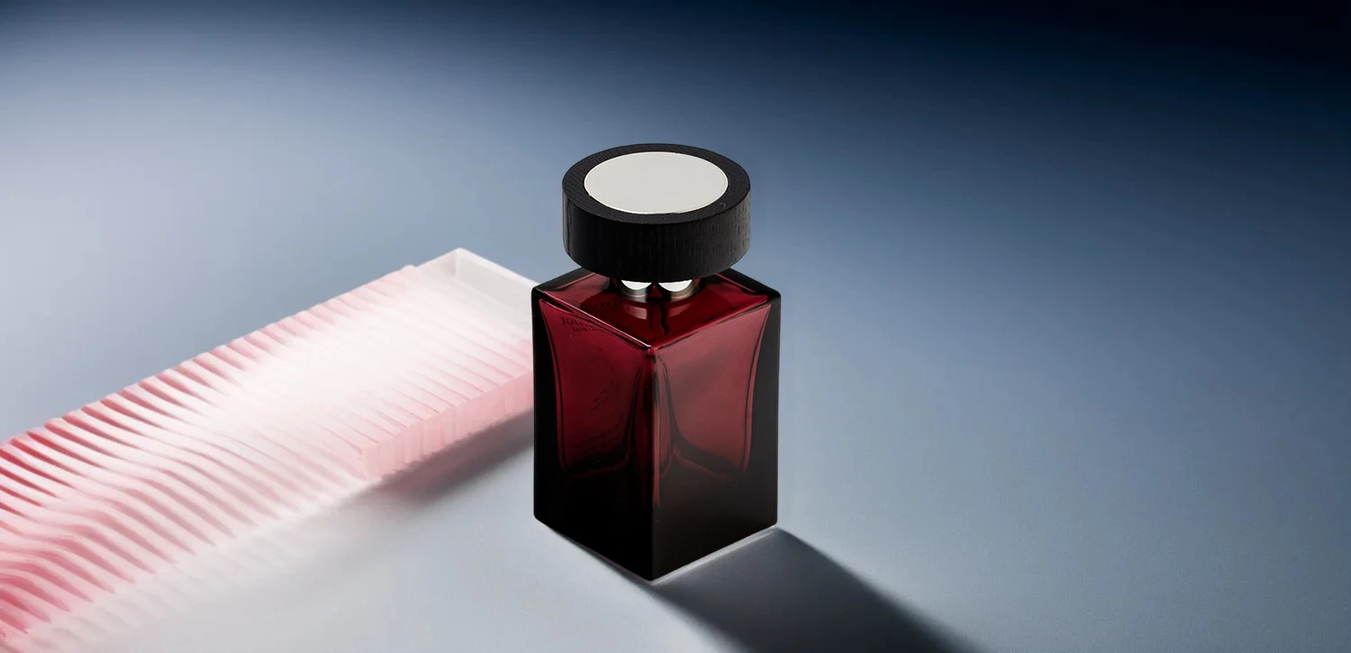 Wholesale red square luxury glass perfume bottles for alcohol