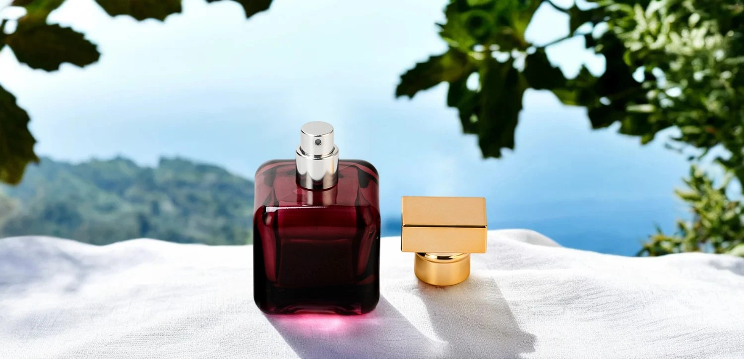 Customized red square perfume bottle fragrance storage container