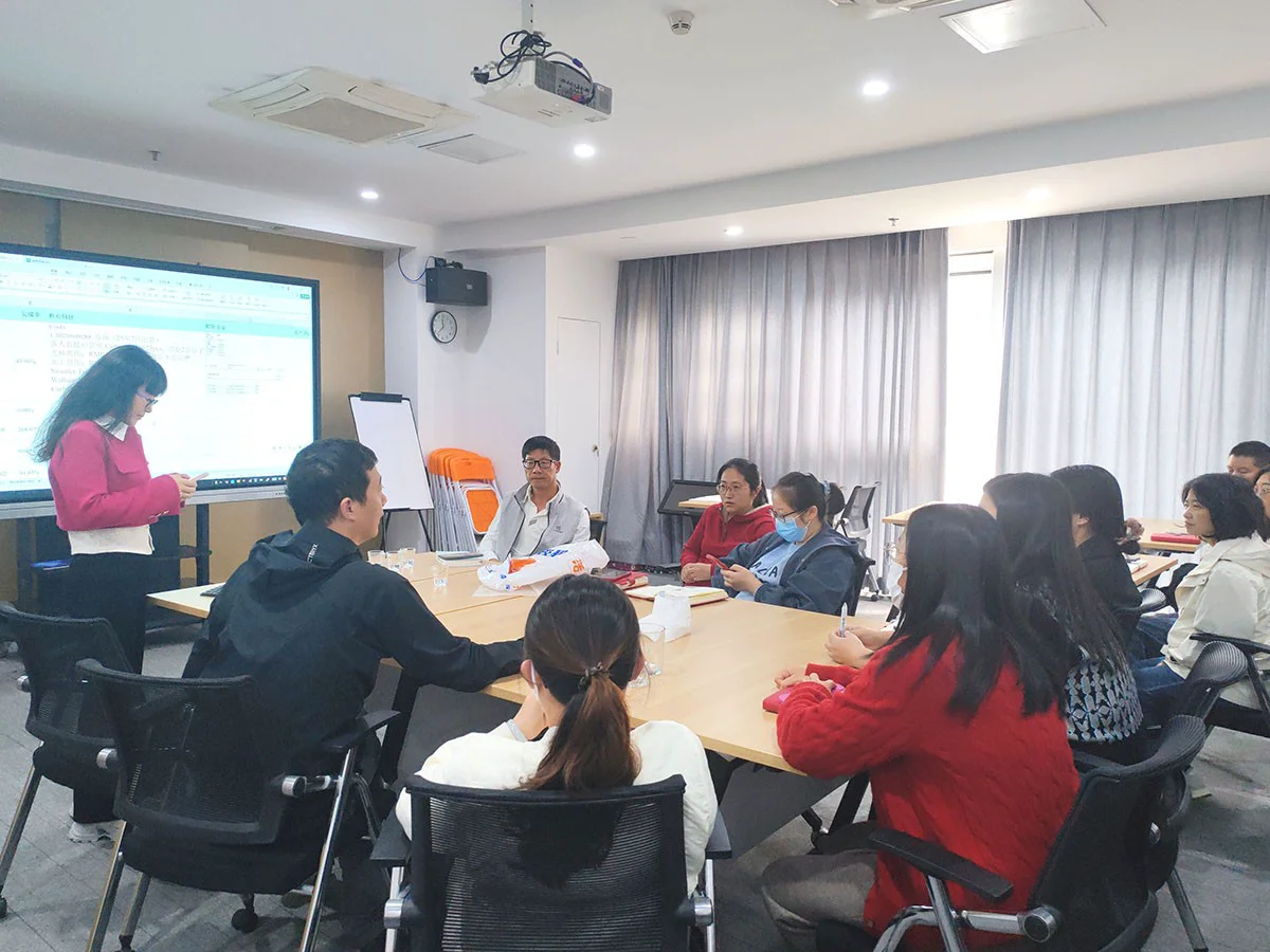 glass candle jars manufacturer