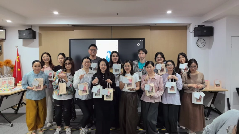 Happy Family, Warm Moments Together Sunny Group Q1 Birthday Celebration Concludes Successfully