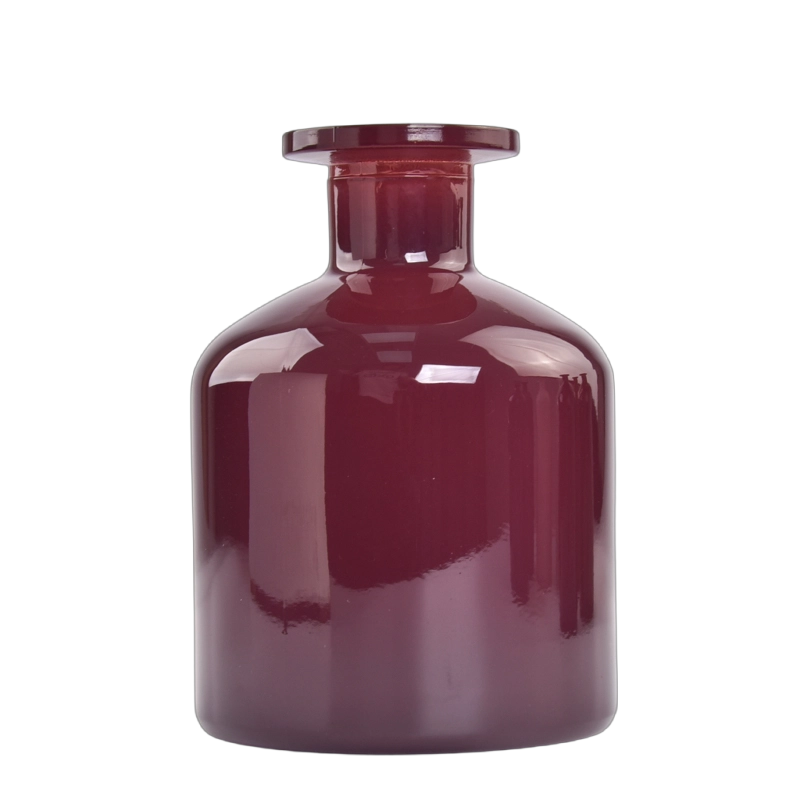 Luxury Garnet Glass Fragrance Vessels for Home Fragrance Brands