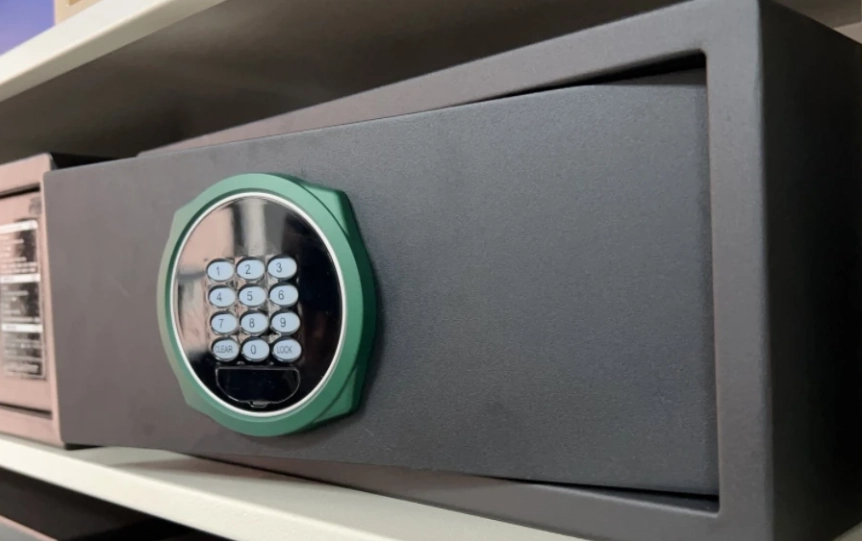 electronic keyless smart lock barcode scanner