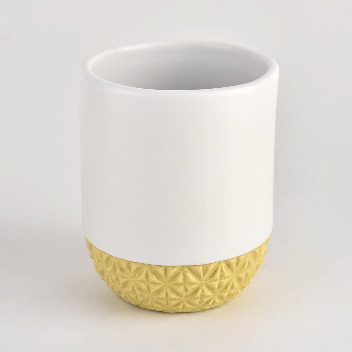 9oz ceramic round candle vessels with colored bottom