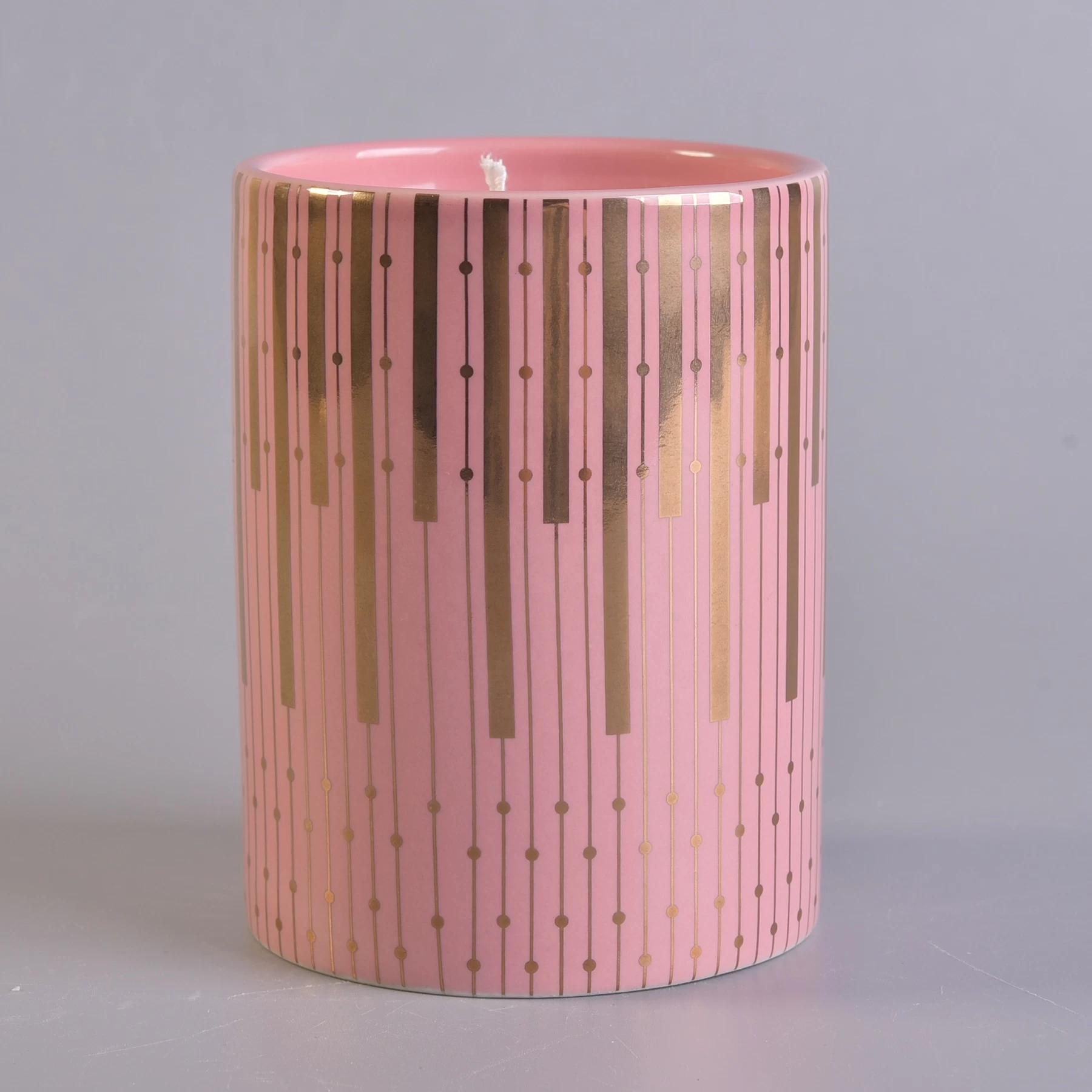 Wholesales pink custom luxury ceramic candle vessel decor