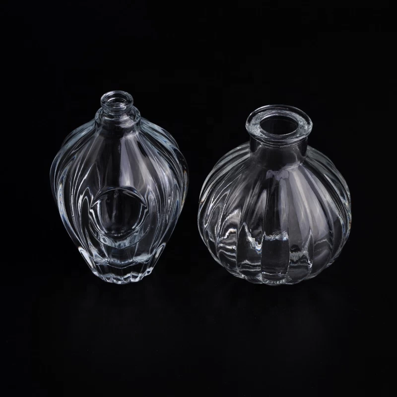  Luxury Customized spraying  Glass Aroma Oil Bottle Reed Diffuser Container Aromatherapy Perfume Factory