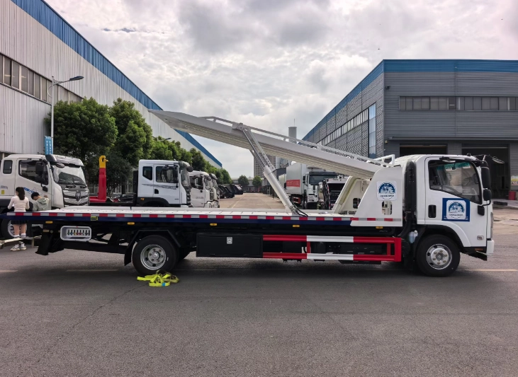Sinotruk Howo Chassis for Wrecker Truck