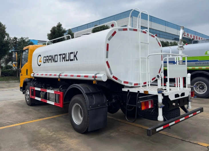  ISO certified water tanker truck China