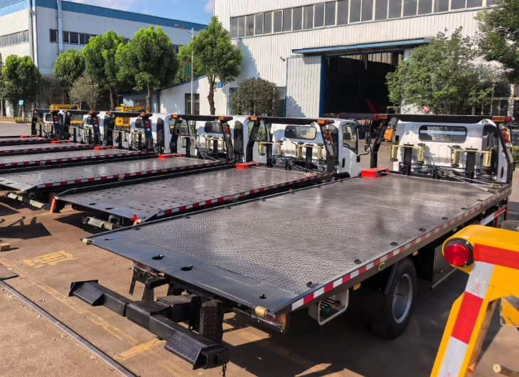 OEM wrecker towing truck China factory