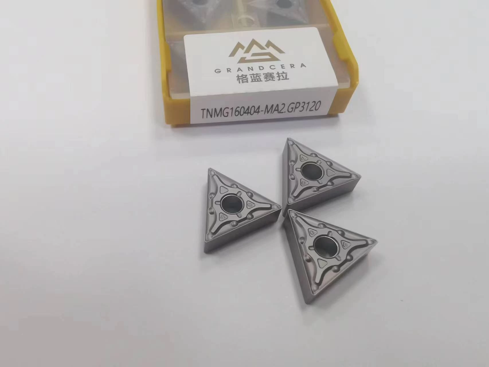 京瓷合资工厂制造的高品质硬质合金数控刀片