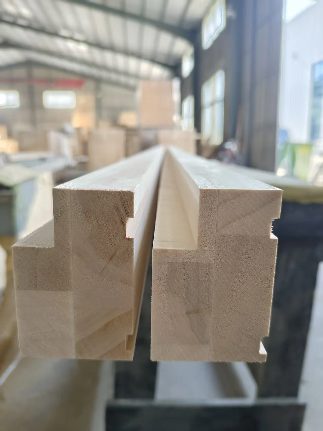 ვერხვი მყარი ხის ფორმის კარის ჩარჩოები: ახალი არჩევანი