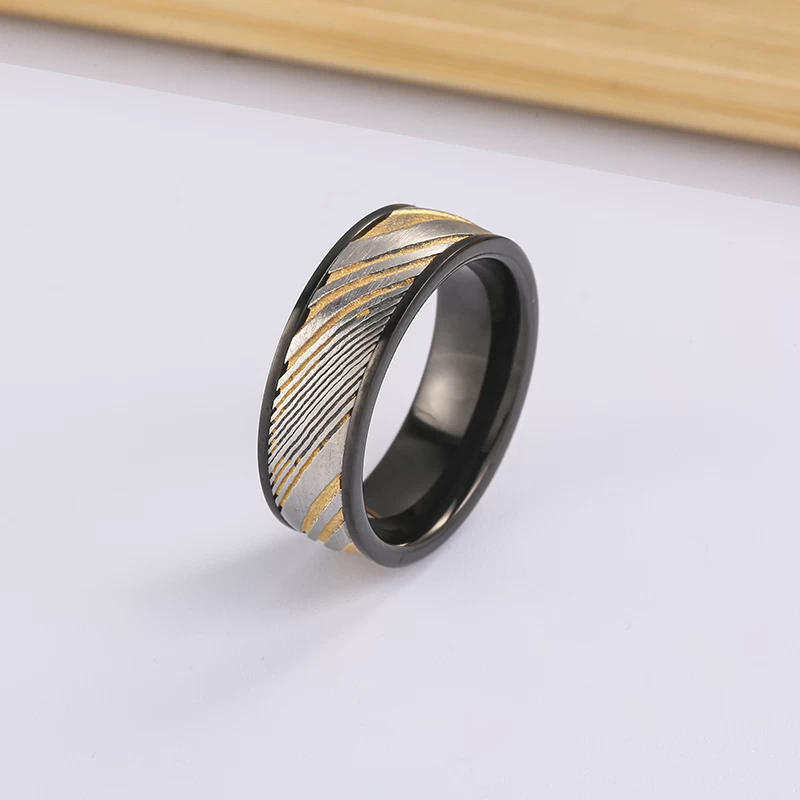Amazing 8mm Noir Tungstène Noir et Gold Damascus Steel Bande de mariage pour hommes Chine Fournisseur