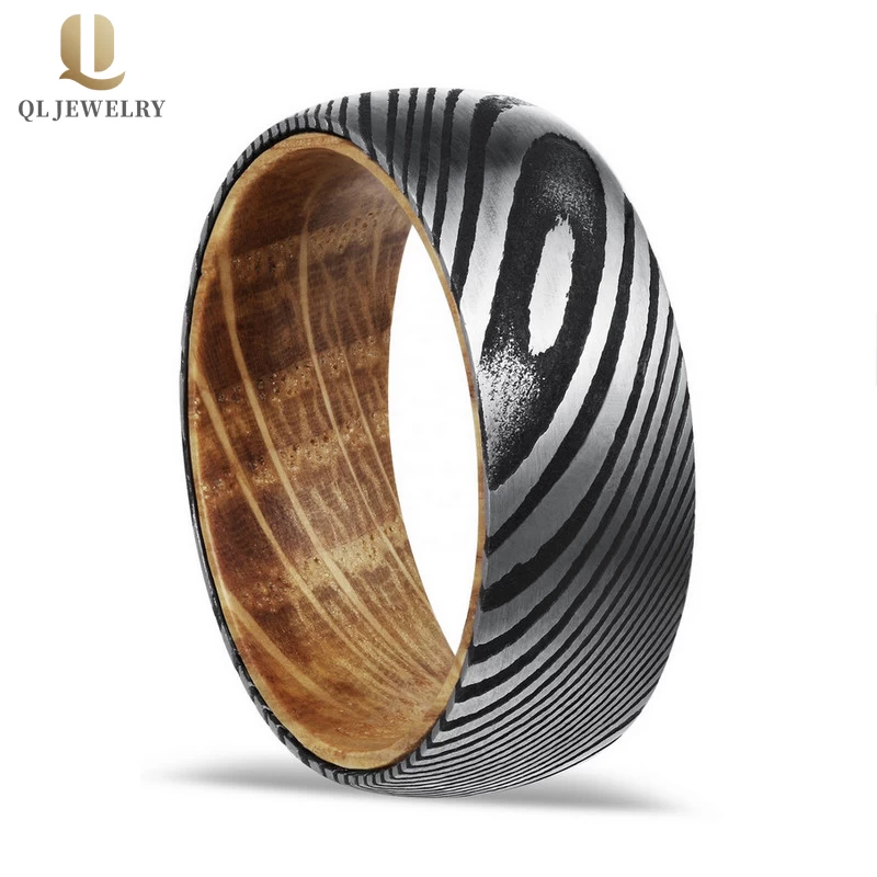 Professioneller Hersteller 8mm männer schwarzer Damaskus-Stahlring mit Holzinnenband