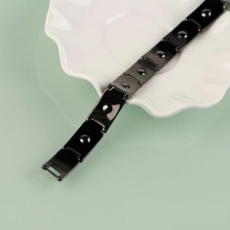 Bijoux de tungstène en gros Hommes Matte fini Bracelets de carbure de tungstène noir avec aimants Chine Fournisseur