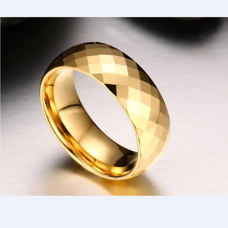 6mm / 8mm gewölbter und gold Wolframkarbidring mit shinny facettiertes Bling Hochzeitspaar Wolframringe und -bänder für Mann und Frauen aus China Fabrik