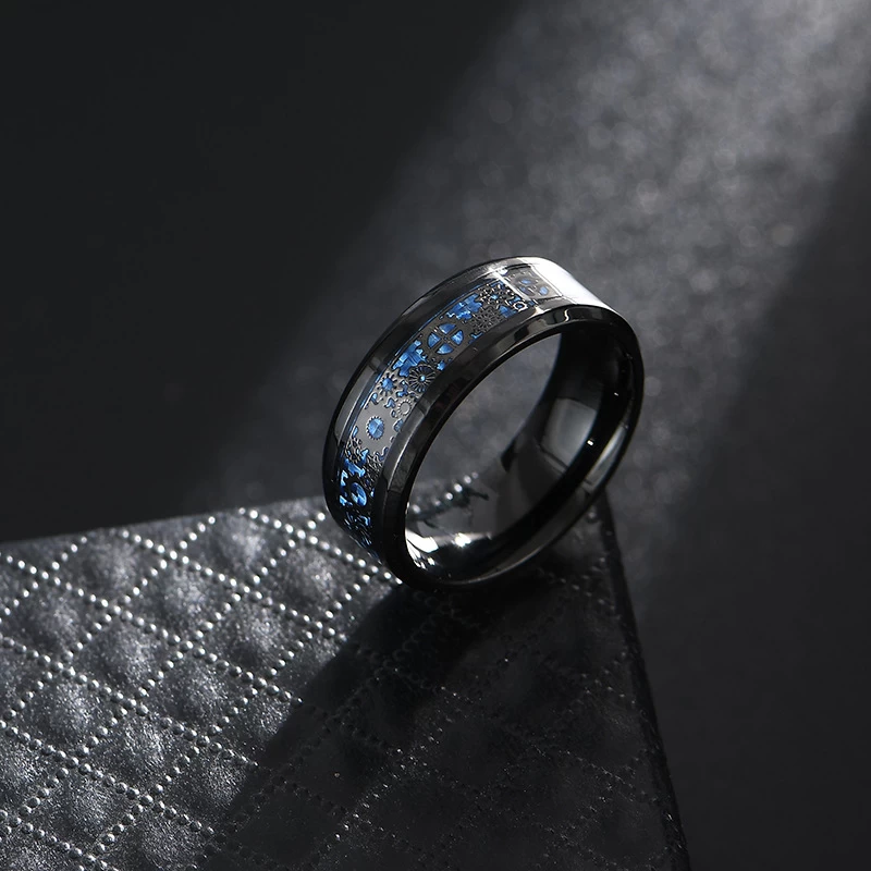 Mode und beliebt 8mm Männer Flache High Polished Black Wolfram Carbide Ring Satin Blau Kohlenstofffaser und Rose Gold Gear Inlay China Lieferant