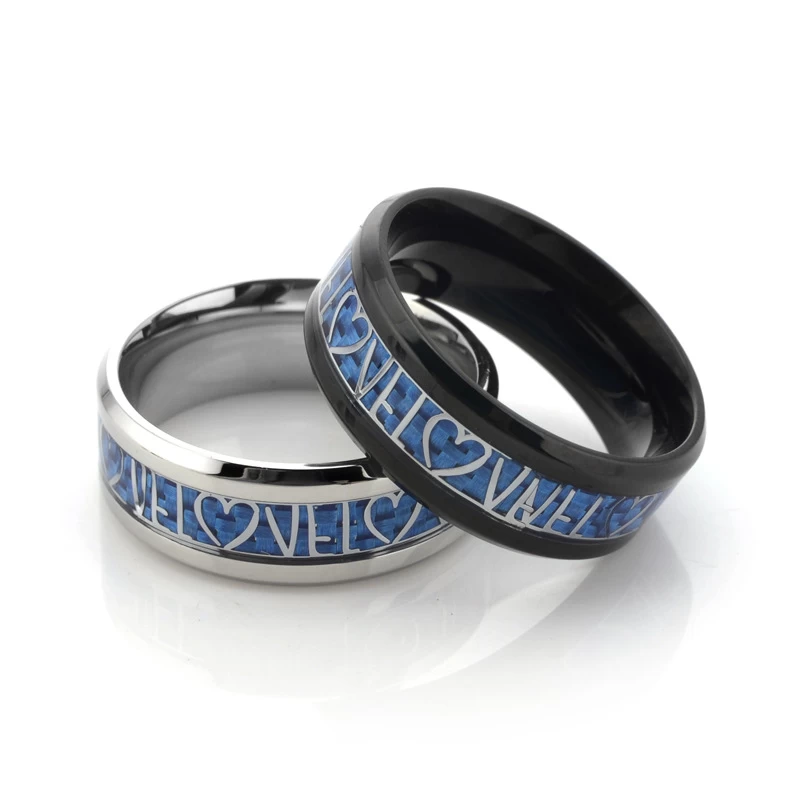 Wolframring des benutzerdefinierten Paares Wolfram Ring Normaler Wolframkarbid Ring Blaue Kohlefaser und Gelbgold Liebe und Herz Inlay China Wolfram Ring Lieferant
