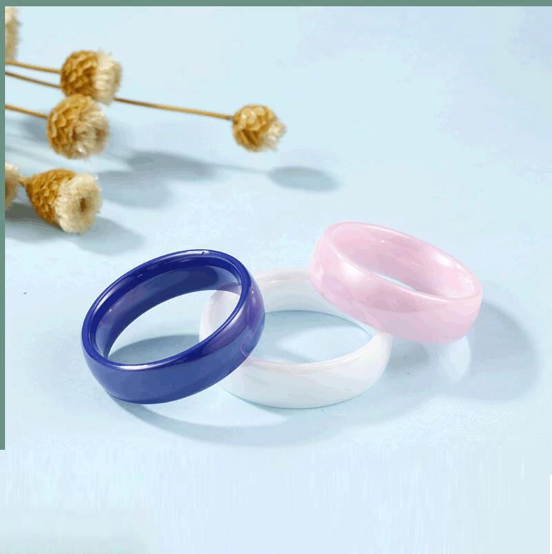 Einfache klassische Keramikring mit hoher polierter normaler schwarzer Keramik-Hochzeitsbänder Mode gewölbte Keramikring China-Hersteller