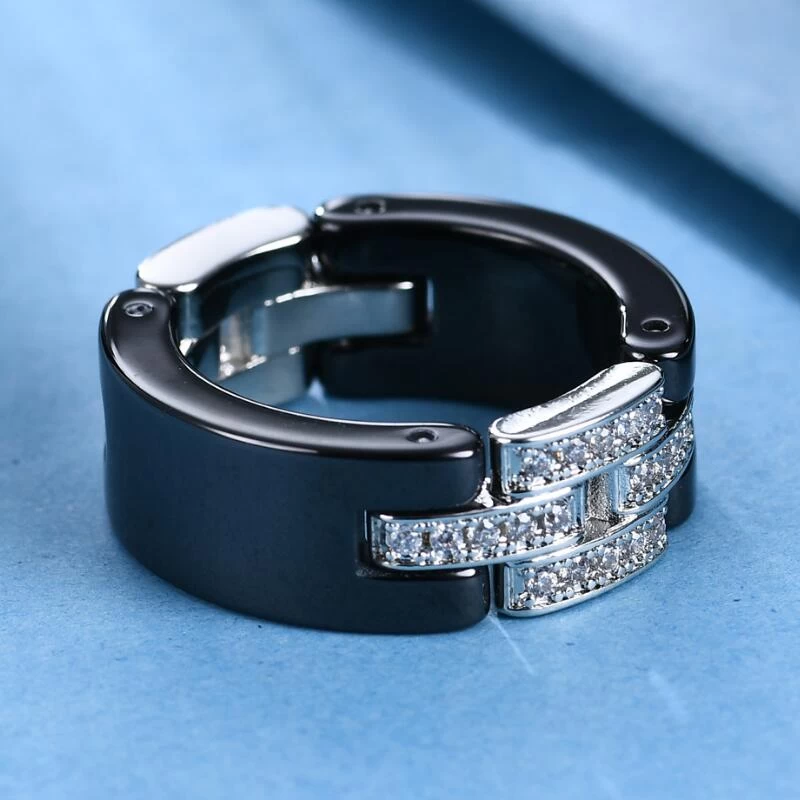 Bague en céramique noire classique de luxe de luxe sur mesure Bandes de mariage en céramique à haute teneur en céramique à la mode Bague en céramique Chine fabricant