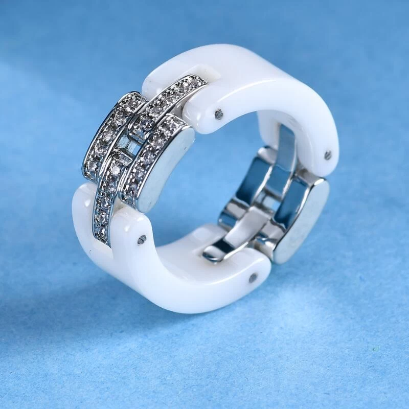 Bague en céramique noire classique de luxe de luxe sur mesure Bandes de mariage en céramique à haute teneur en céramique à la mode Bague en céramique Chine fabricant