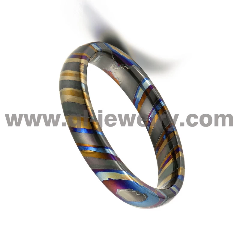 Hotsale Новые продукты 4 мм Домашенные триколоры Циркути Кольцо Timascus Кольцо Свадьба Китай Поставщик