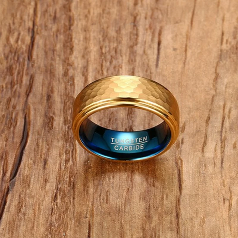 Unique 8mm Two Toned Tungsten Carbide Ring Gold and Blue Hammered Step Edges Tungsten Carbide Ring China Manufacturer