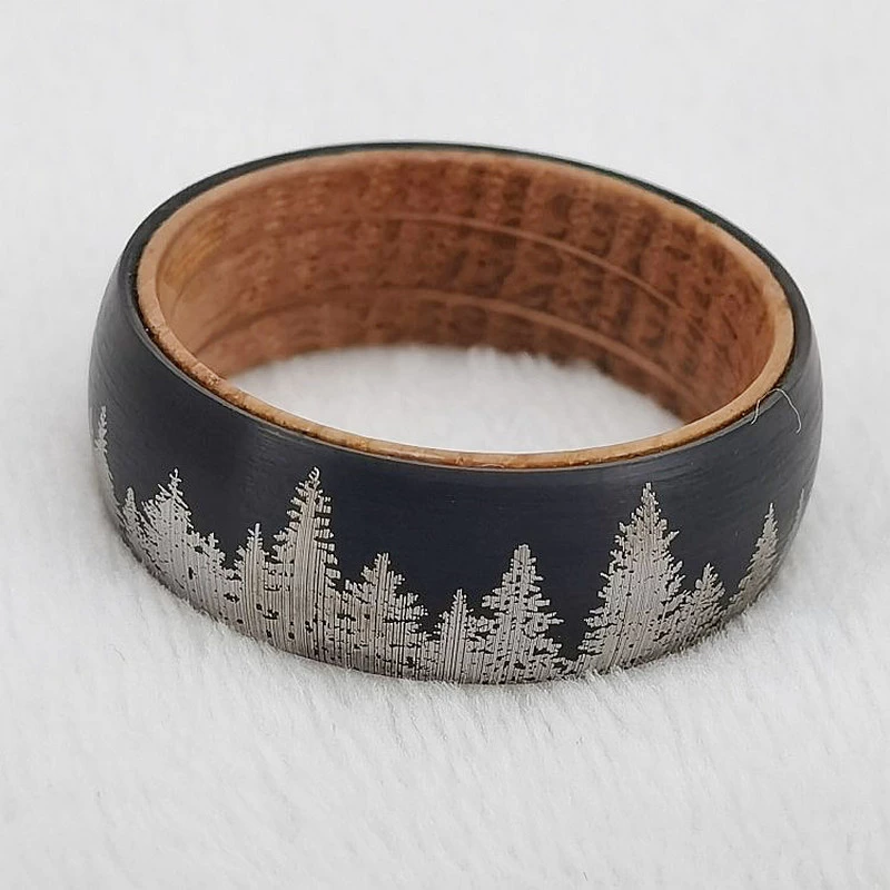 Cina Incredibile fedi nuziali da uomo in tungsteno da 8 mm con cupola in carburo di tungsteno spazzolato foresta e anello di legno di whisky barile