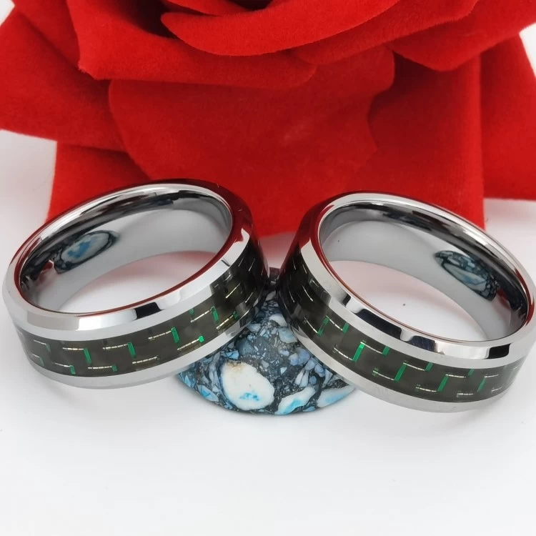 Tungsten Ring in Stock Popular 8mm High polished Silver Men's Flat Beveled Edges Tungsten Carbide Ring with Black and Green Carbon Fiber Inlay China Manufacturer