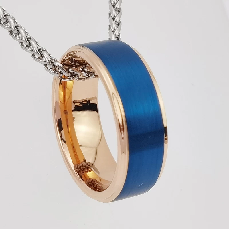 Anello di tungsteno in stock Popolare Anello in carburo di tungsteno blu e oro con bordi piatti e spazzolati da 8 mm Produttori cinesi