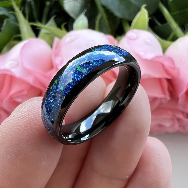 Chine Conceptions uniques modernes Bague en tungstène Galaxy de 8 mm Bandes de mariage en tungstène pour hommes polies Bandes de mariage en carbure de tungstène noir avec incrustation de grès bleu et d'opale Fabricants